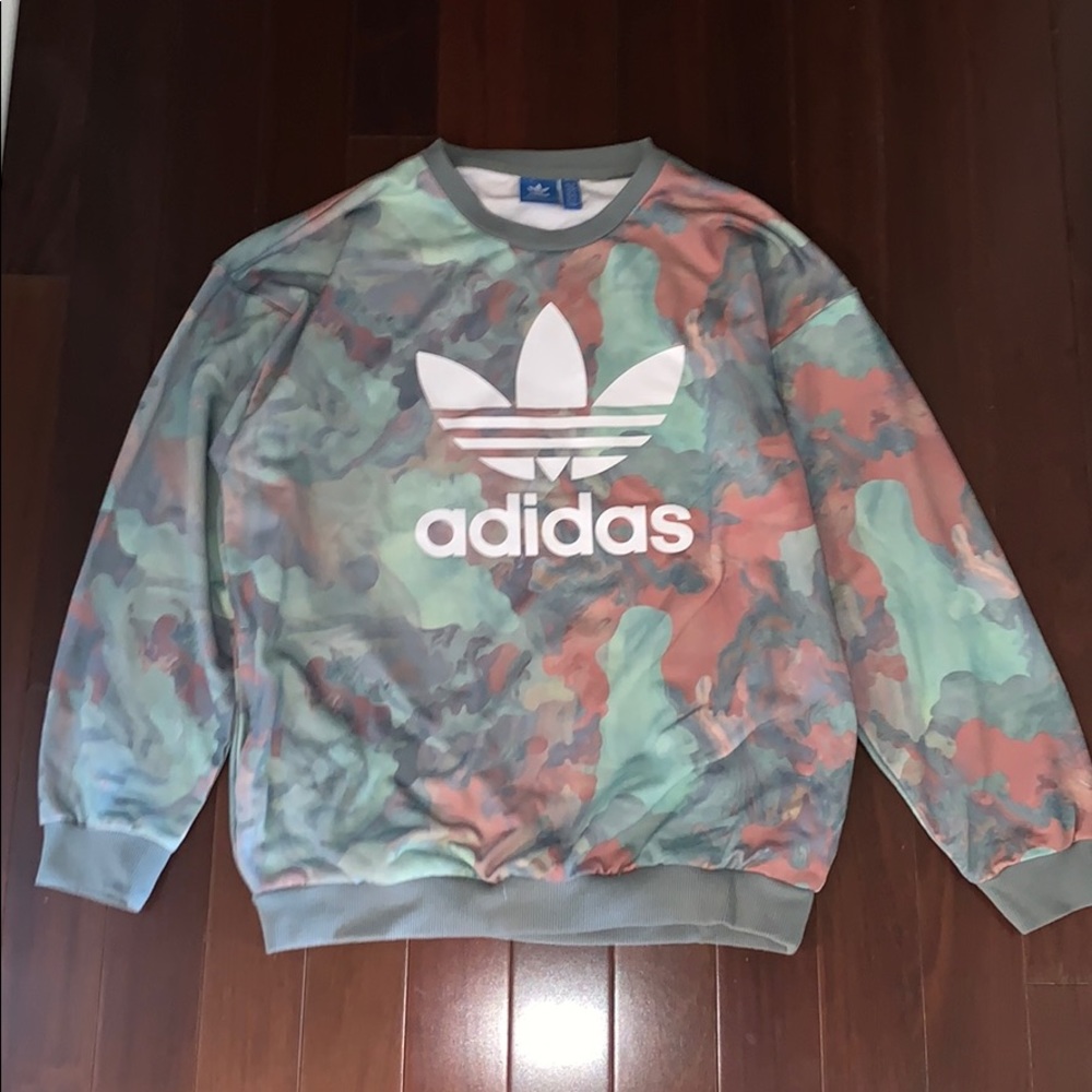 ADIDAS CREWNECK NEVER WORN!!
